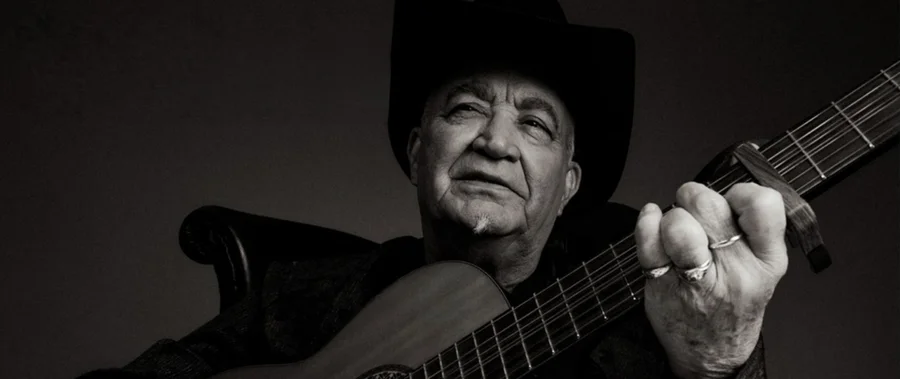 Eliades Ochoa · Como Nunca World Tour