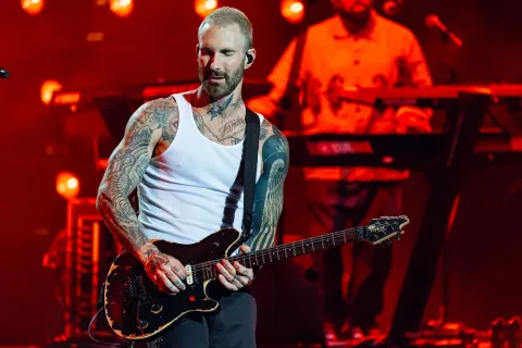 Un concierto íntimo para el debut de Maroon 5 en Marbella